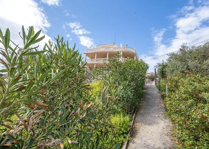 Villa Almare Direct Access